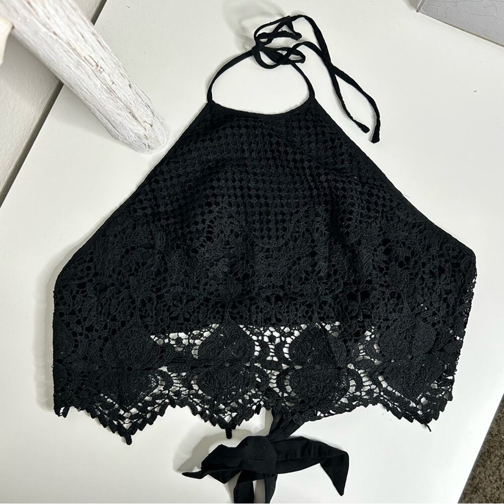 Casting LA Black Lace Halter Top Crochet Tie Back Crop Top Blouse Med.